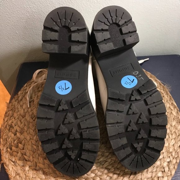 Espirit Ember Chunky Faux Fur Cream Boot Sz 7.5 - Picture 4 of 5